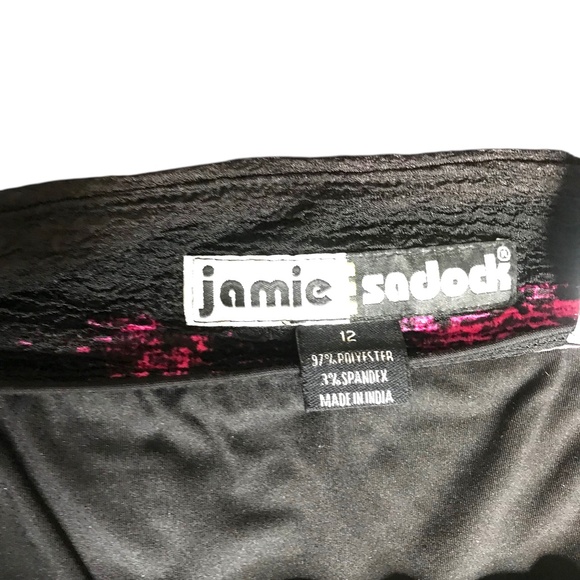 Women’s Abstract Print Mini Skort Size M Black Gray Pink Textured Art Design - Picture 6 of 6